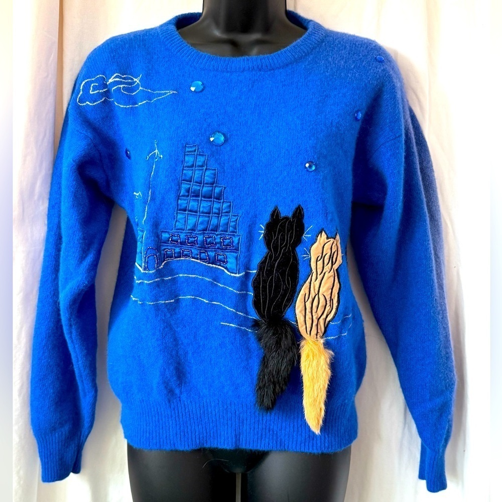 Maple Vtg Sweater Real Fur Tails, Bedazzled Scene,‎ Angora/Lambswool/Nylon *Flaw